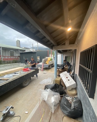 花花蓮蓋鐵皮屋, 花蓮室內裝潢, 花蓮園藝造景, 蓮民宿設計, 花蓮民宿空間規劃, 花蓮民宿裝潢, 花蓮蓋房子, 花蓮房屋興建, 花蓮房屋增建, 花蓮房屋整修, 花蓮老屋翻新, 花蓮中古屋翻新, 花蓮土水師傅, 花蓮泥作工程, 花蓮衛浴廁所防水, 花蓮舊屋改造, 花蓮木工裝修, 
                                花蓮舊屋改造, 花蓮土水工程, 花蓮舊屋翻新, 花蓮中古屋翻修, 花蓮水泥牆粉光, 花蓮抿石子施工, 花蓮房屋修繕工程