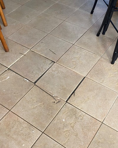 花蓮地磚爆裂修復, 花蓮鋪地磚, 花蓮磁磚修補, 花蓮磁磚隆起, 花蓮局部地磚修補, 花蓮泥作, 花蓮磁磚爆裂修繕, 花蓮舖地板, 花蓮鋪磁磚, 花蓮磁磚工程, 
                                花蓮泥作修繕, 花蓮磁磚鋪設, 花蓮房屋修繕